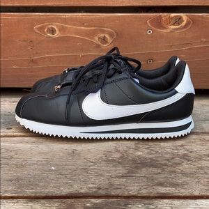 Nike Cortez Big Kids Size 6Y